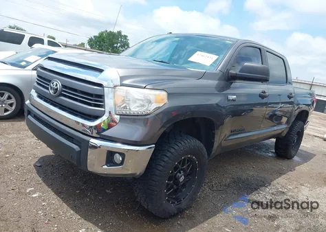 2016 Toyota Tundra Sr5 5.7L V8 z USA, uszkodzony, nr VIN 5TFDW5F13GX499195
